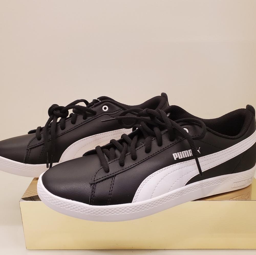 PUMA SMASH size 9 black and white soft foam insert